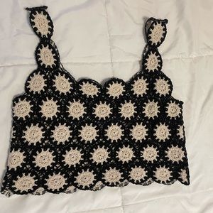 Crochet crop tank black and tan